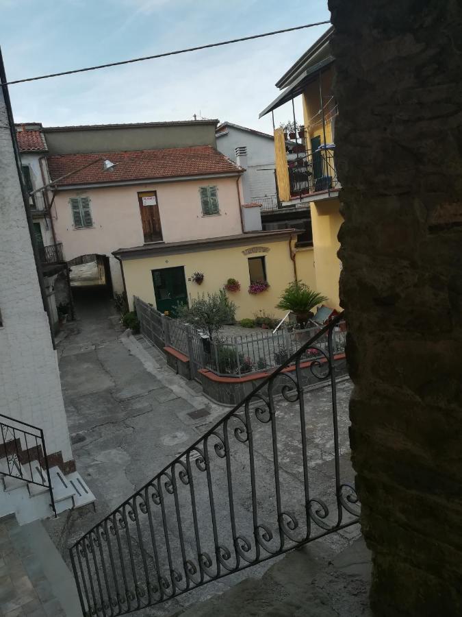 La Casa Del Borgo Apartment Beverino Exterior photo
